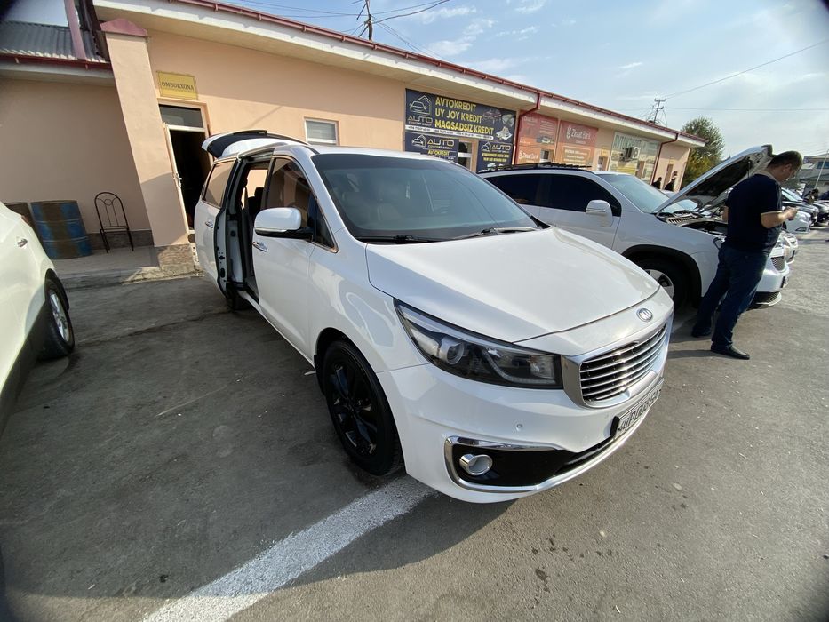 KIA Carneval 3 покалени