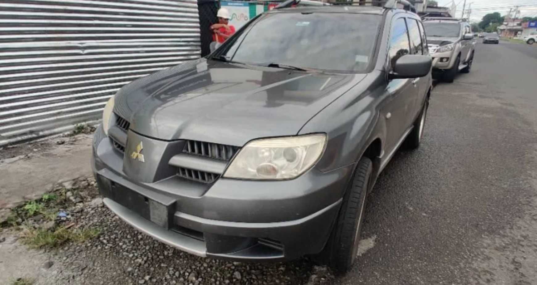 Mitsubishi Outlander 2005 2.0i на части