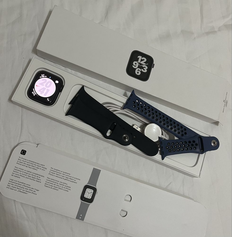 Apple Watch SE - уникален
