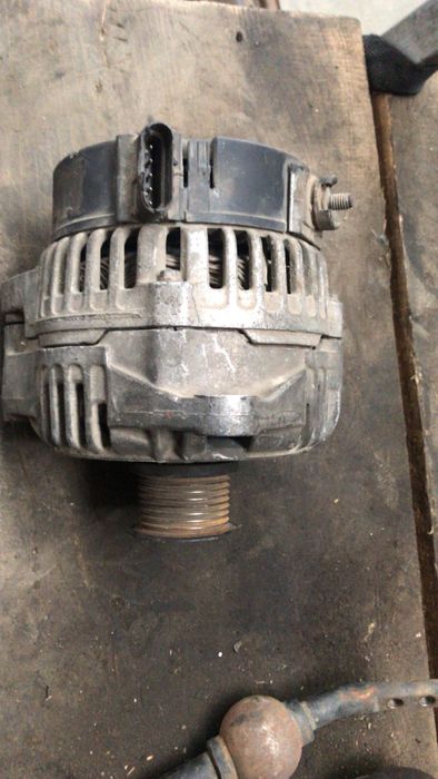 ALTERNATOR - dezmembrari camioane piese camioane iveco man scania daf