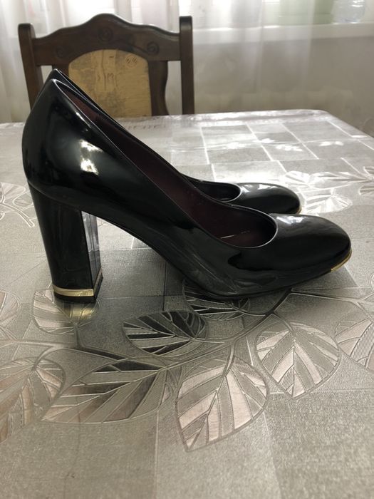 Лаковые кожаные туфли,Италия, Sara Kent.