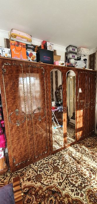 Spalniy garnitur Sotiladi holati zor