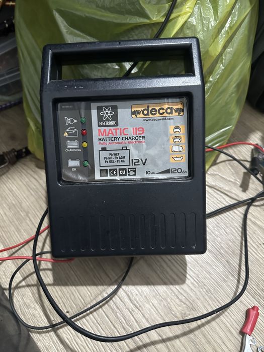 Умно зарядно за акумулатори Deca MATIC 119 – 12V