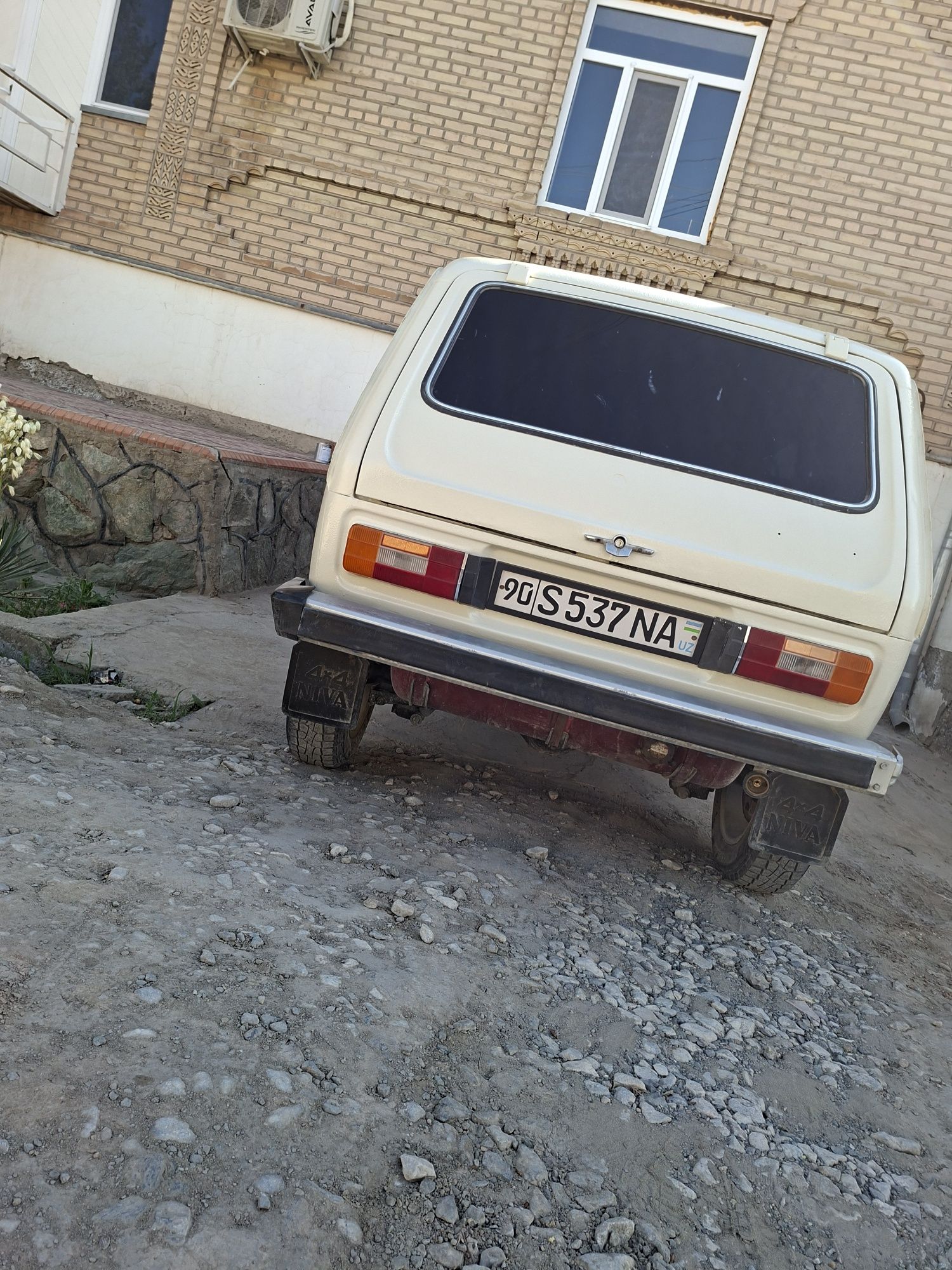 Нива сотилади 1986