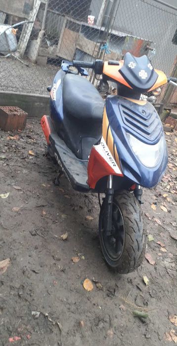 Vand scuter cpi oliver sport defect necesita un carburator