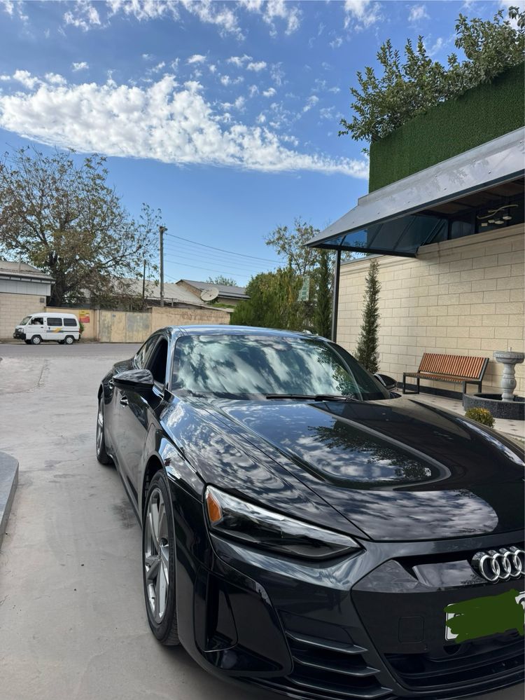 Audi e-tron GT 2023 yil 12.000 km