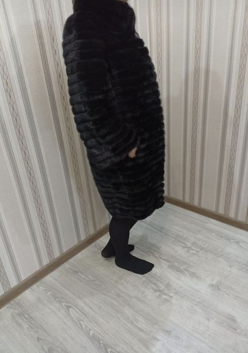 Продам норковую шубу поперечку натуральная производство России