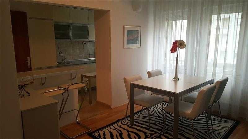 Дава се под наем Тристаен апартамент в Бургас, Възраждане - 74 кв.м за 255 € - Снимка #3