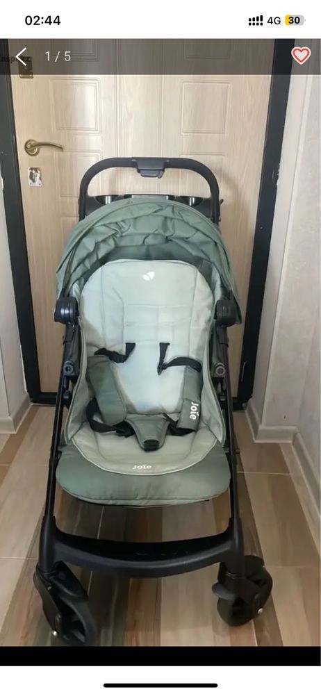 Продам коляску прогулочную Joie