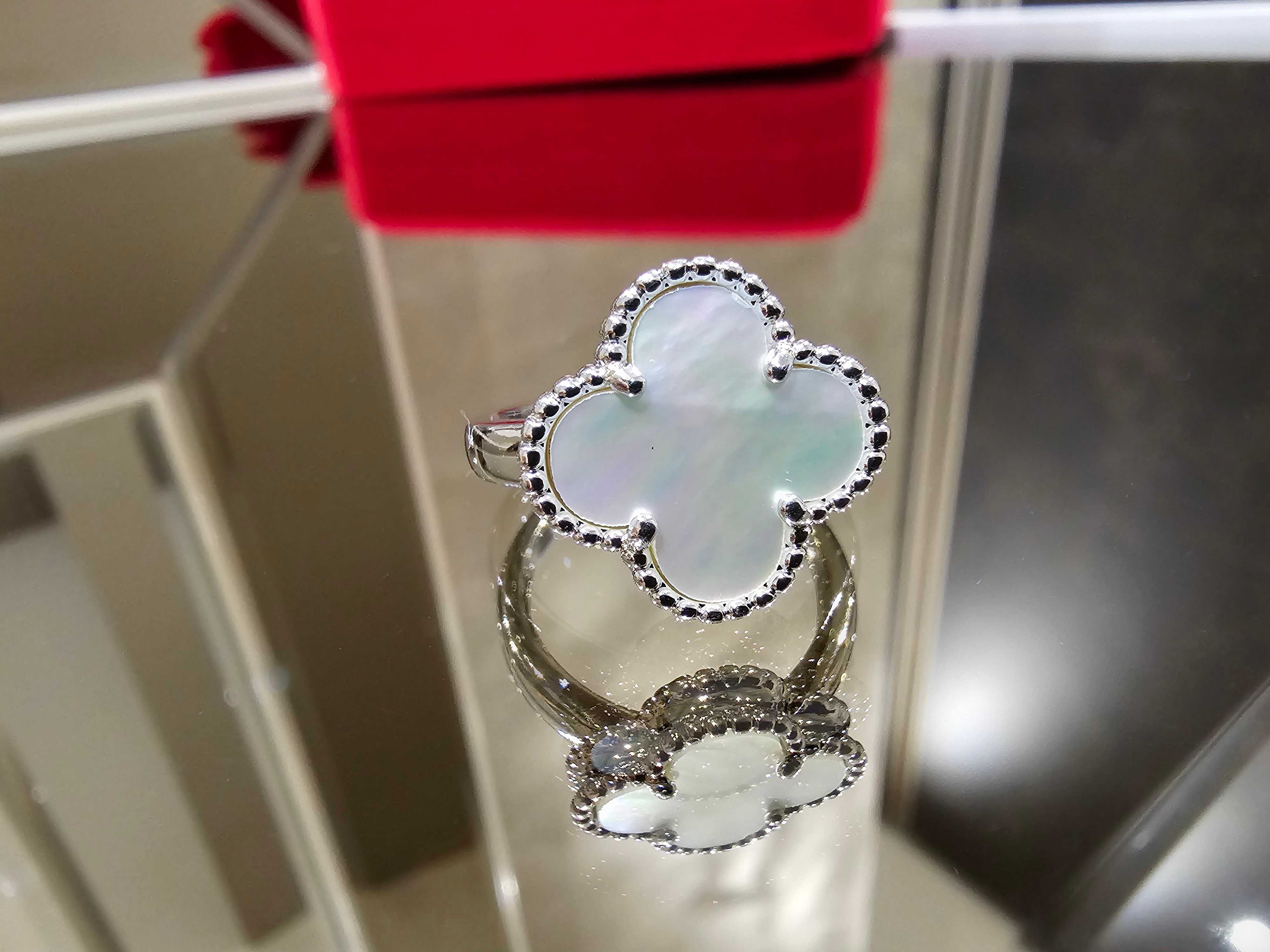 Van Cleef & Arpels VCA Silver Mother Alhambra Clover Дамски Пръстен