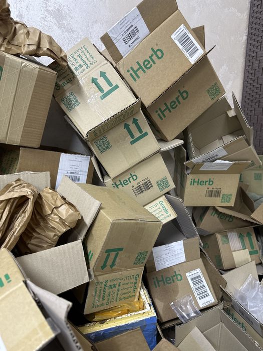 Продам коробки разных размеров