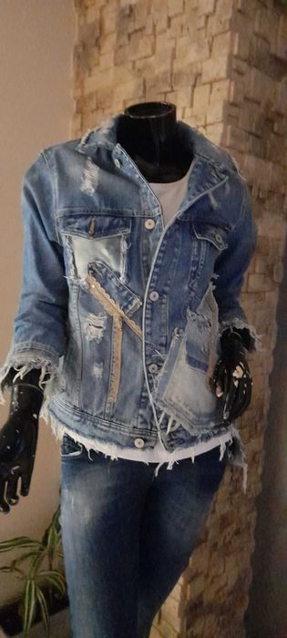 Дънкови  бутикови якета  . За дами , които искат да бъдат различни!