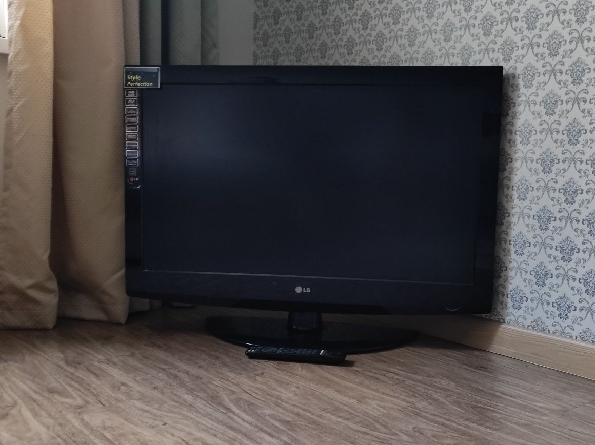 Телевизор LG373000
