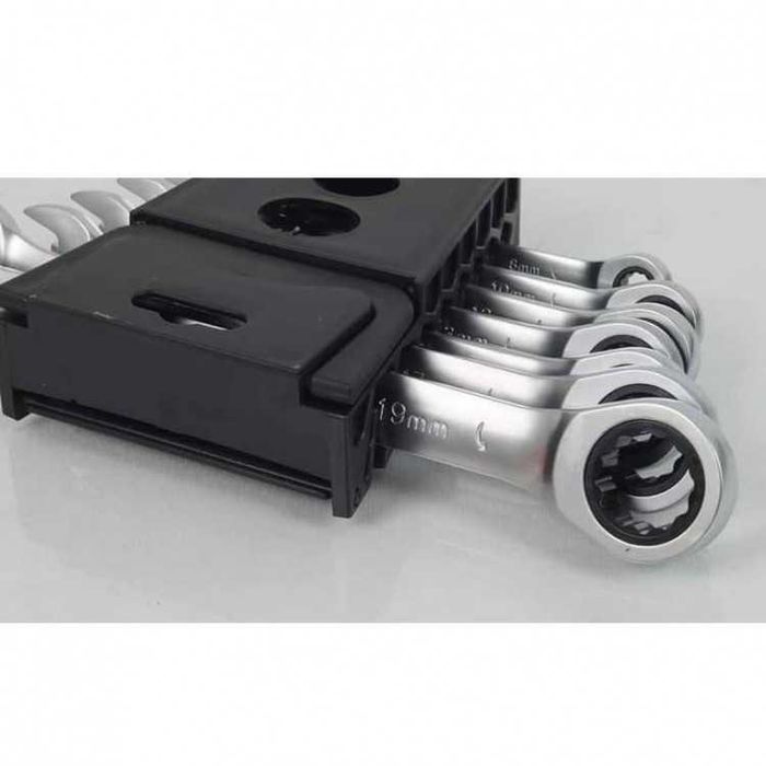 НЕМСКИ Тресчотъчни Звездогаечни Ключове 8-19 RockForce + ЛЕД ФЕНЕР