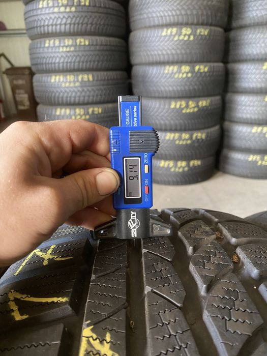 Anvelope iarna 235/55/17 Continental 4x4 Winter Contact 235 55 19 R19