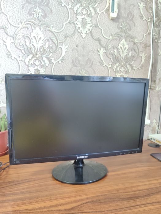 MONITOR Samsung 24