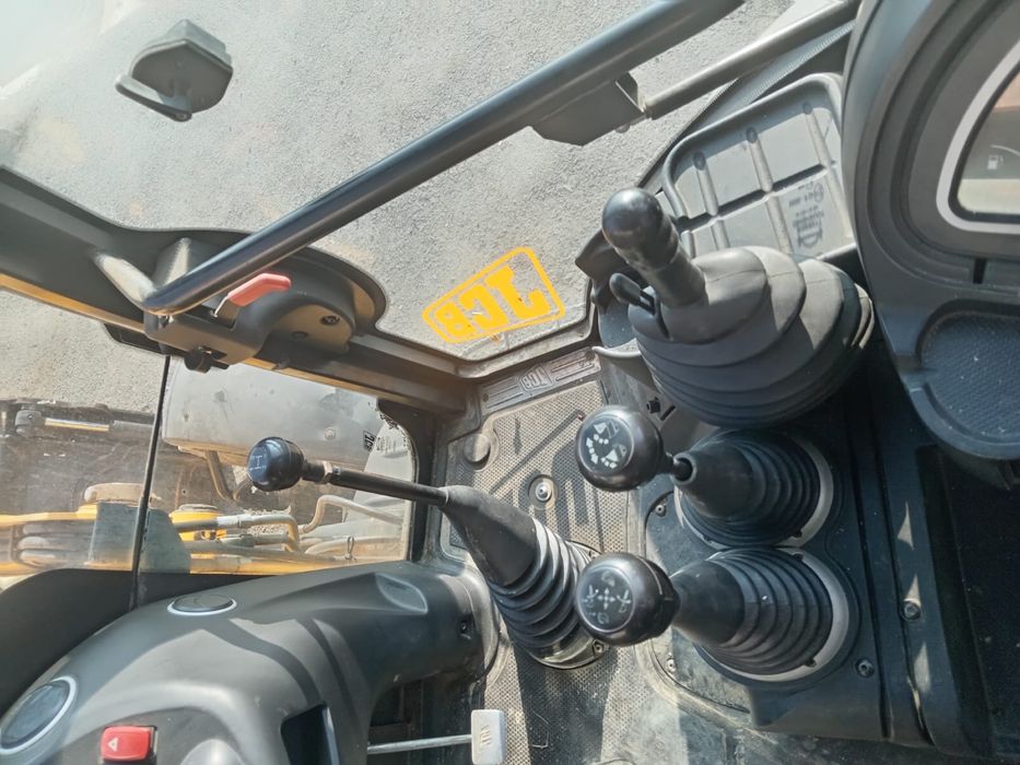 Buldoexcavator 3cx de vanzare