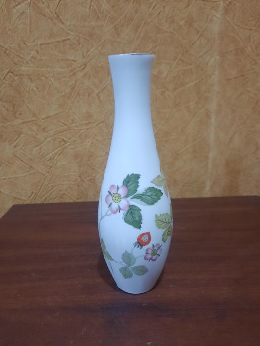 Миниатюрная  вазочка Hitkari Индия, костяной фарфор (h-17см) , в отлич