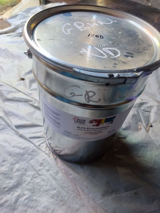 Vind vopsea Verde și Grii pentru metal 25 kg 2 in 1 calitate