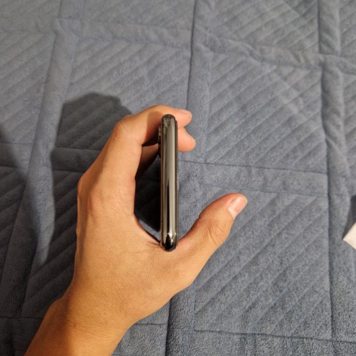 iPhone X продается, напишите на вацап