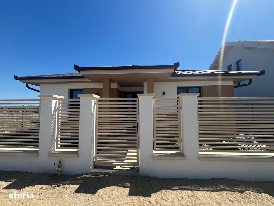 Casă de vânzare cu 3 camere in Sânmartin-Cihei, Bihor