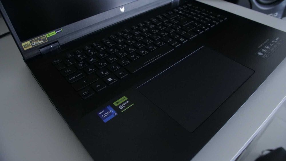ACER PREDATOR 18’/RTX 4070 / 32GB RAM /I9-13900HKX