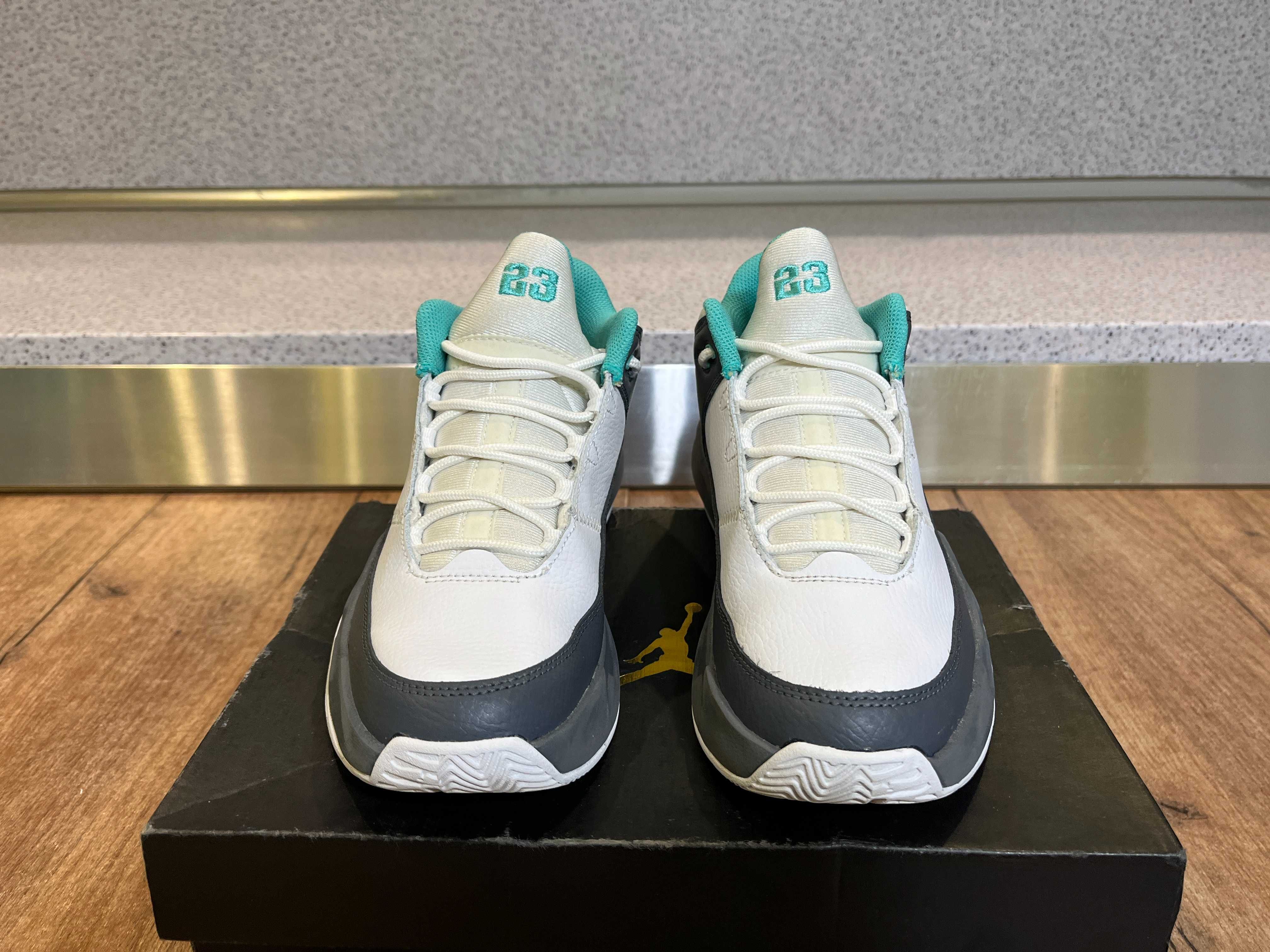 ОРИГИНАЛНИ *** Nike Air Jordan Max Aura 3 / Washed Teal