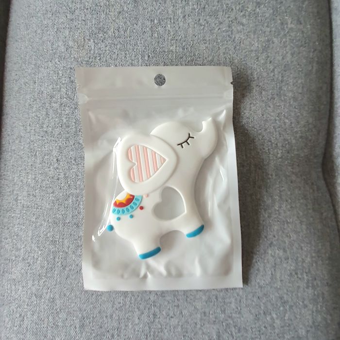 Jucarie pentru dentitie, din silicon alimentar pentru bebelus- 4 buc.