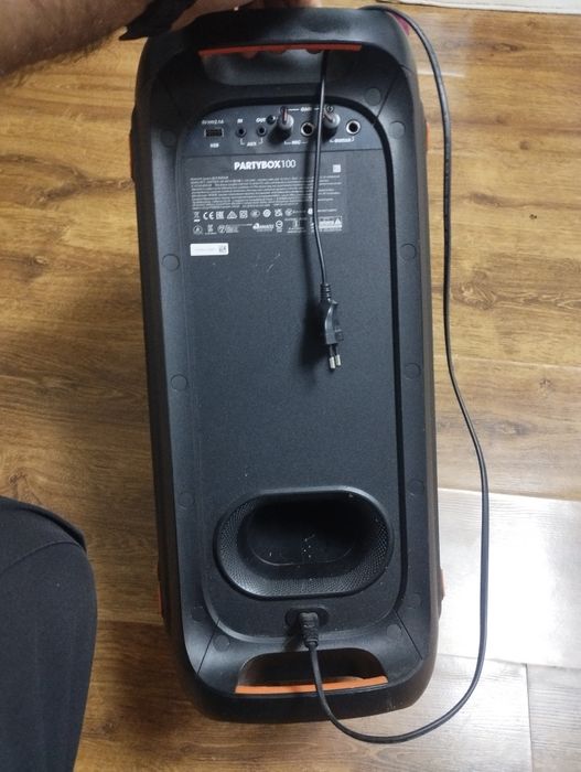 Boxă jbl partybox 100