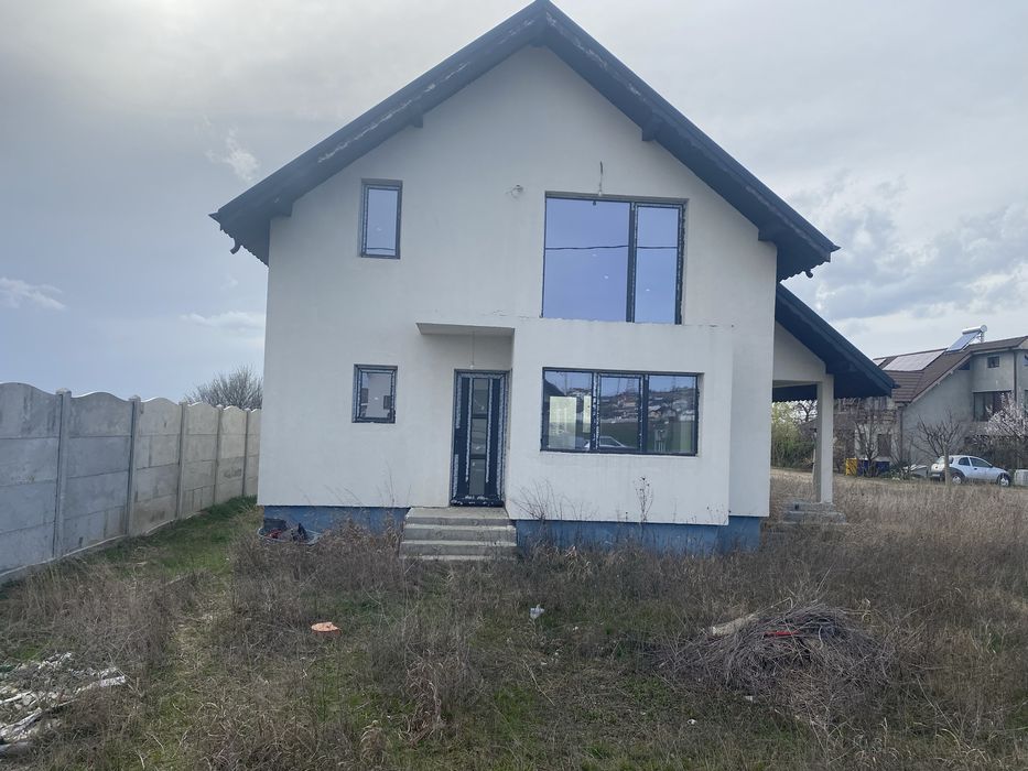 Casa de vanzare in( Simnicul de jos )Craiova