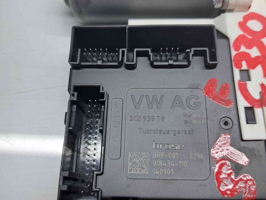 Motoras geam stanga fata Volkswagen Passat CC (358) Facelift [Fabr 201