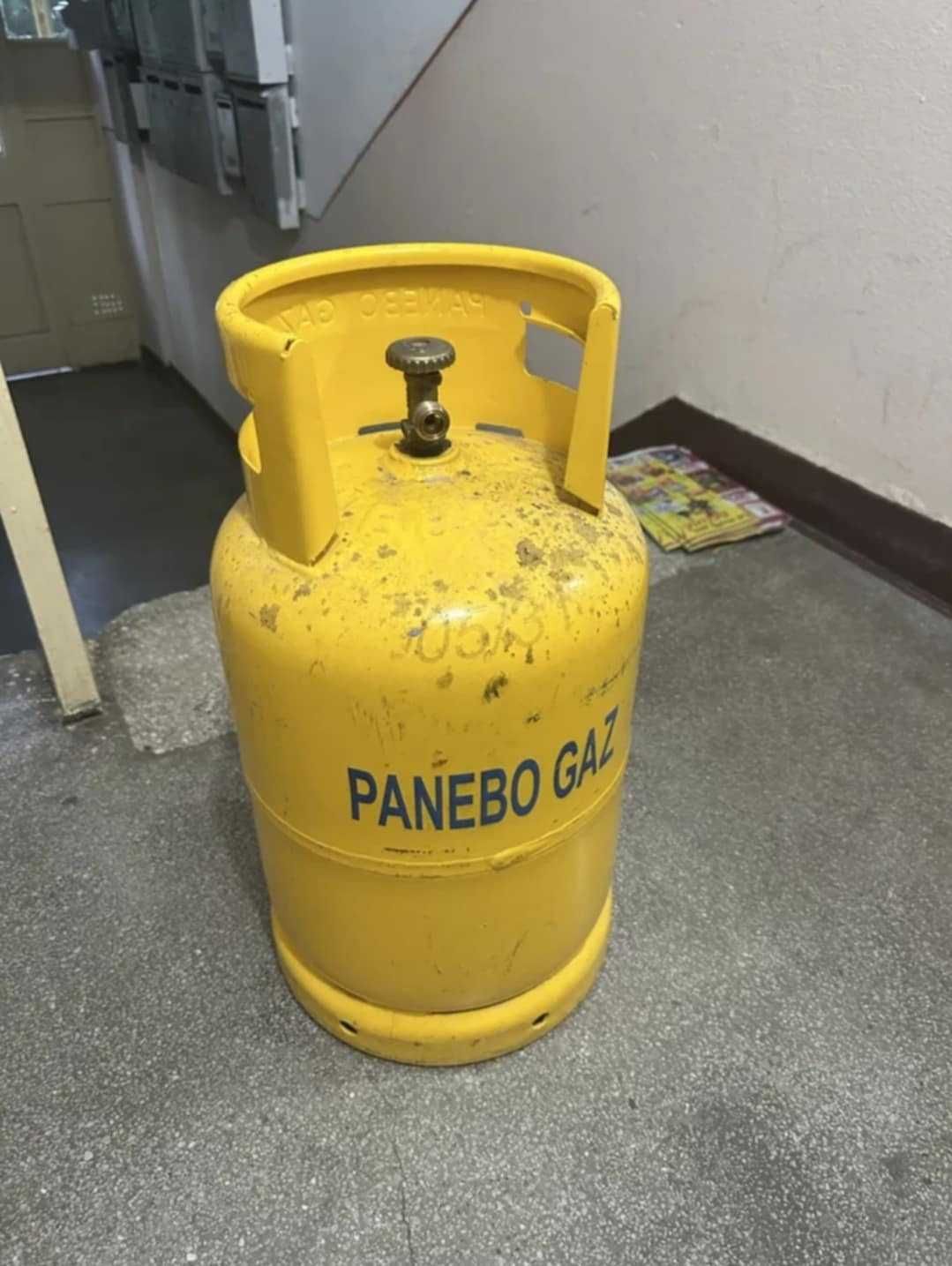 vand butelie cu guler pentru aragaz 12 kg