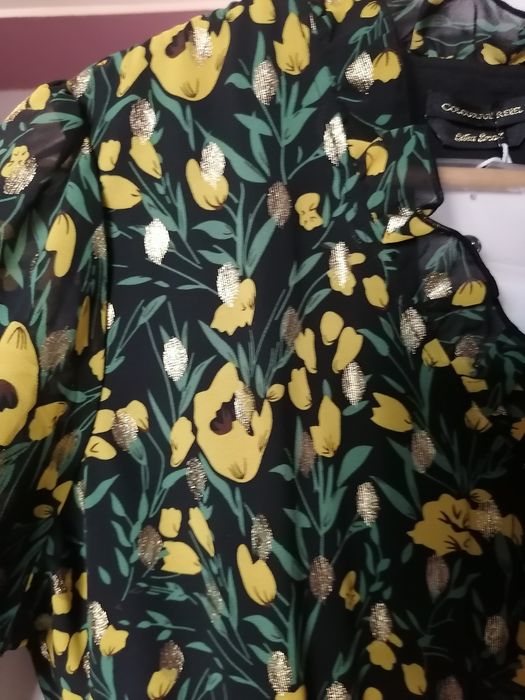 Страхотна рокля/