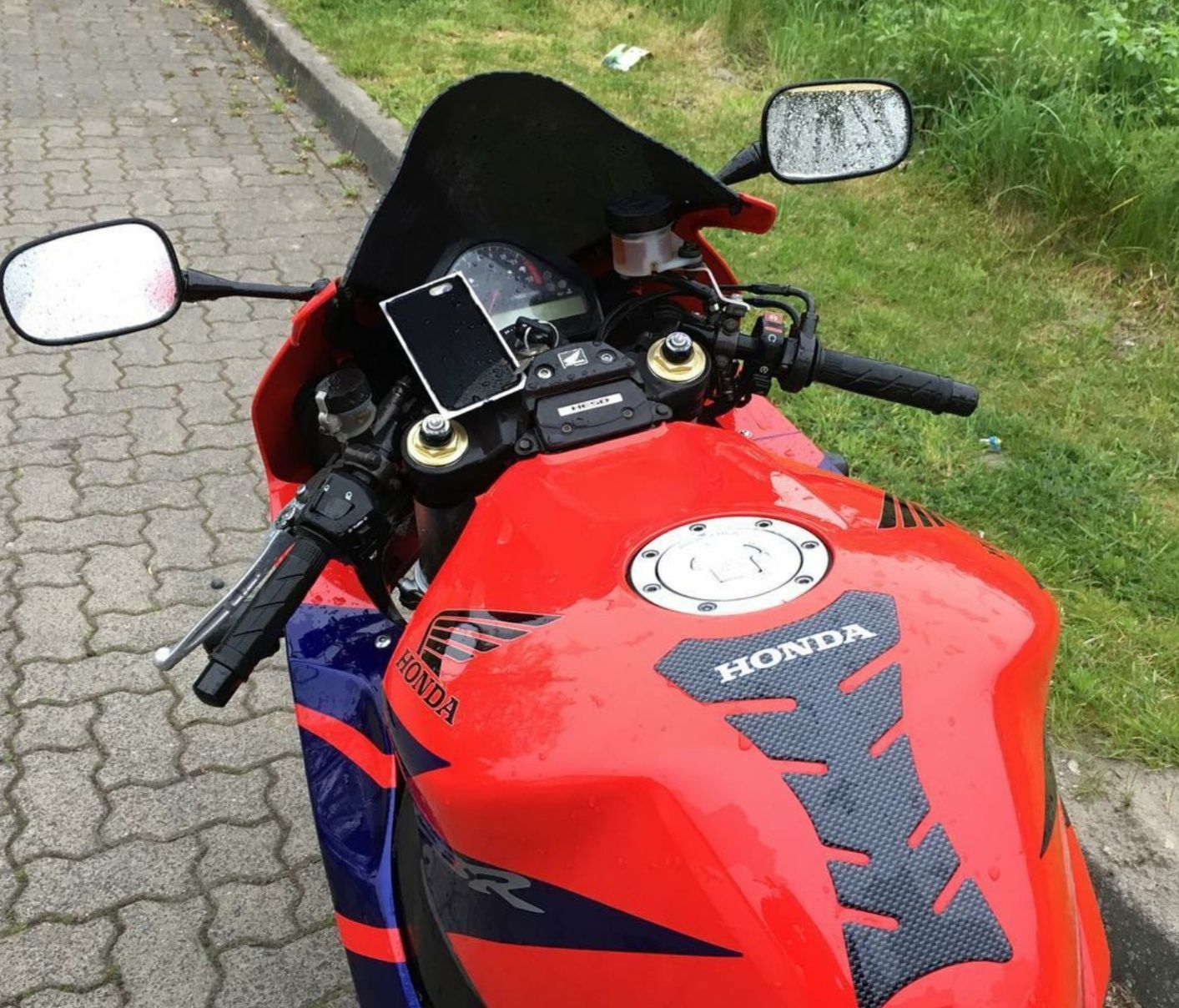 Хонда сбр 1000рр Honda cbr 1000rr