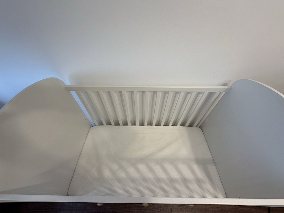 Patut alb bebelus Ikeea