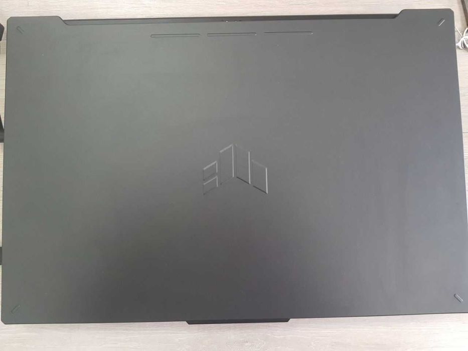 Продаётся игровой ноутбук ASUS TUF Gaming FX707