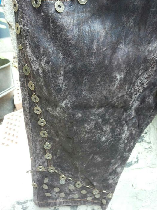 Кожени къси панталони