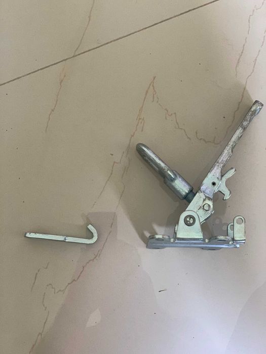 Inchizator oblon auto