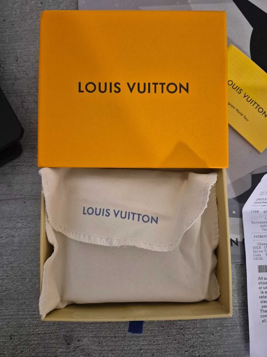 Portofel Louis Vuitton Monogram Eclipse –autentic, în stare impecabilă