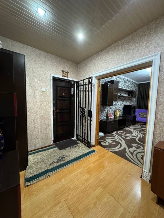 Юнусабад 14 3/1/5  78 квадратов с мебелью техникой можно в ипотеку