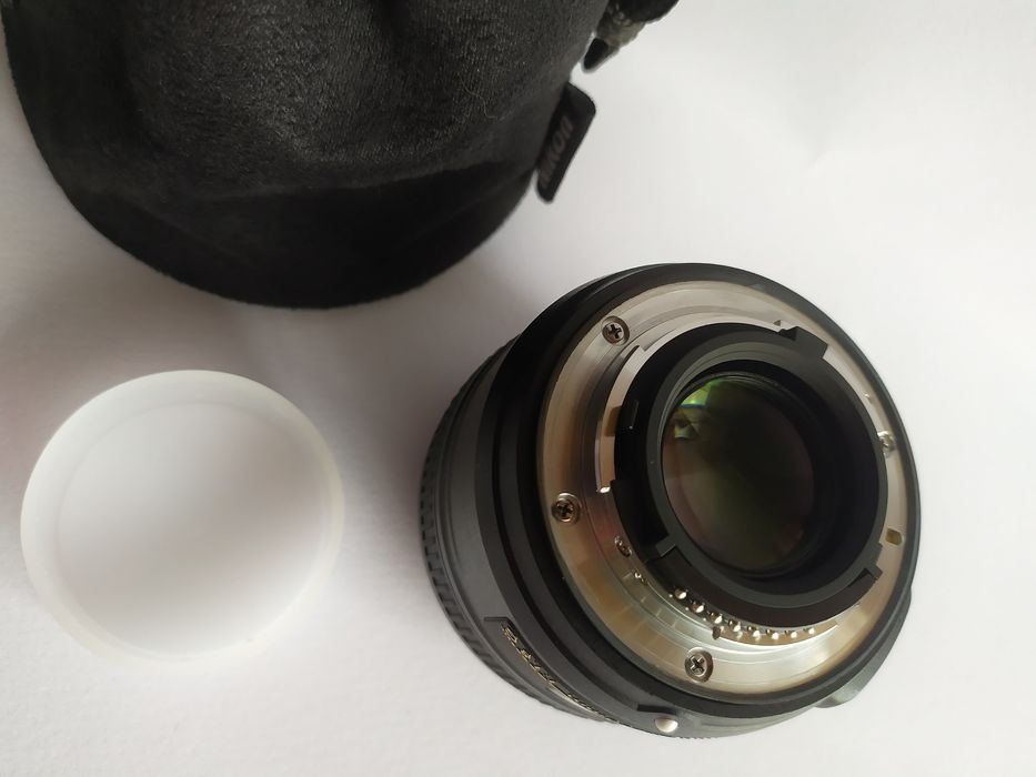 Nikon обектив 50мм AF-S Nikkor 50mm 1:1.8G dslr