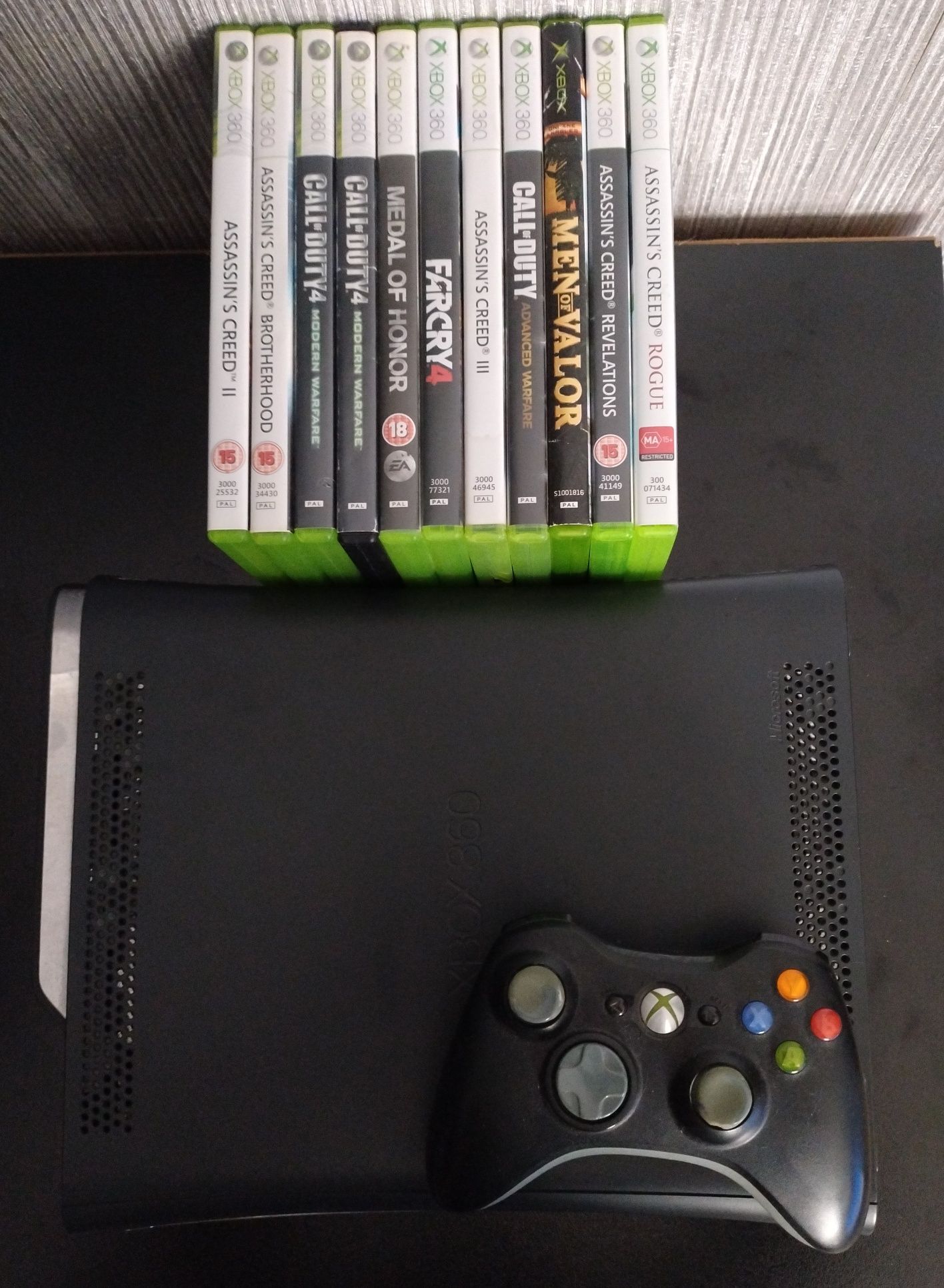 Xbox 360 120gb +11 игри