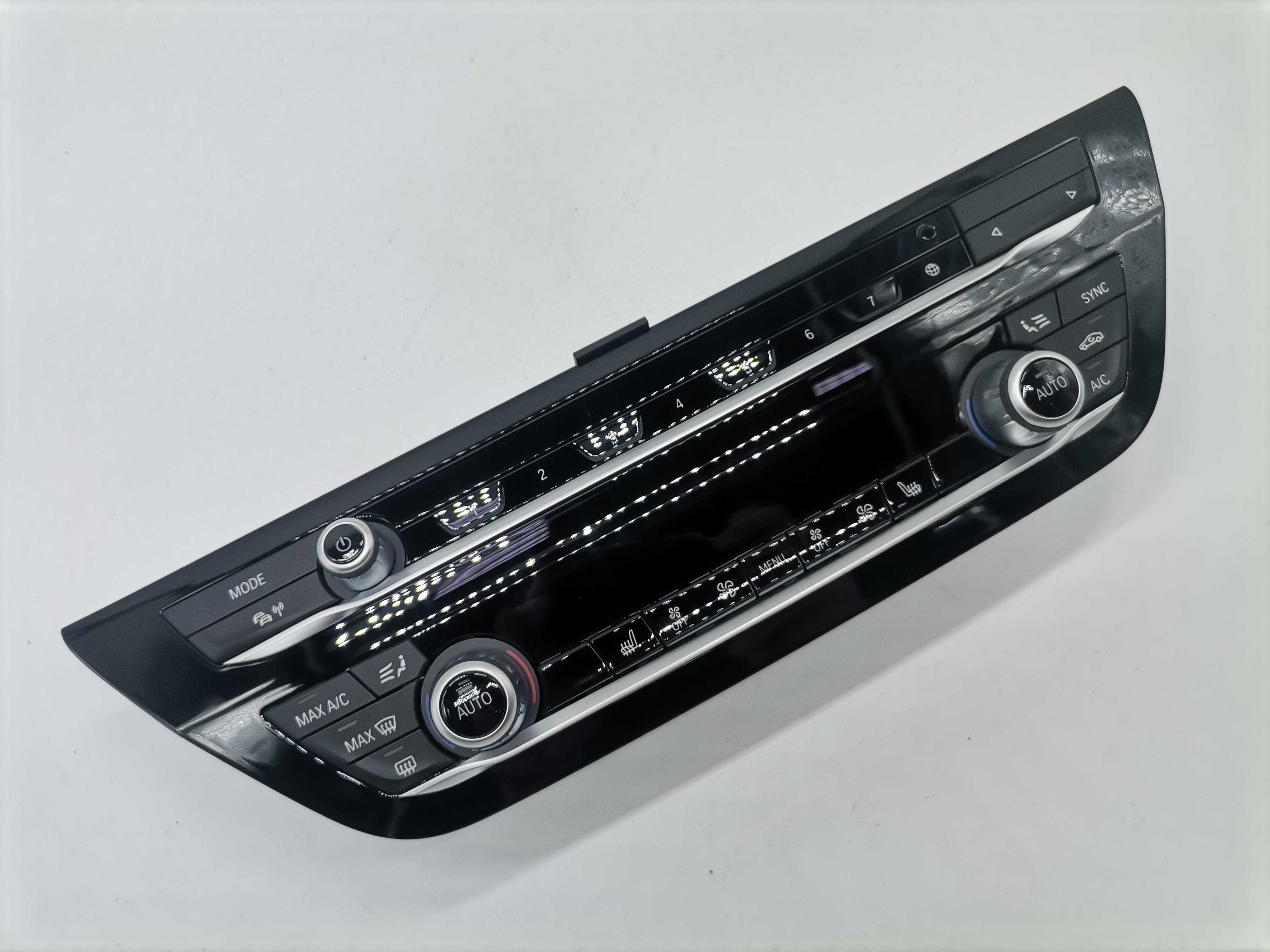 Нов 5A48005 Аудио Климатик Панел BMW G30 G31 Lci