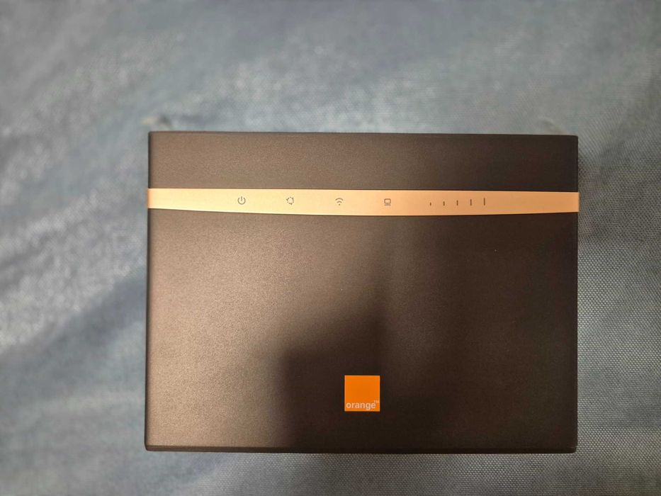 Vand router Huawei Flybox 4G+ (B525), nou, cu cutia originala