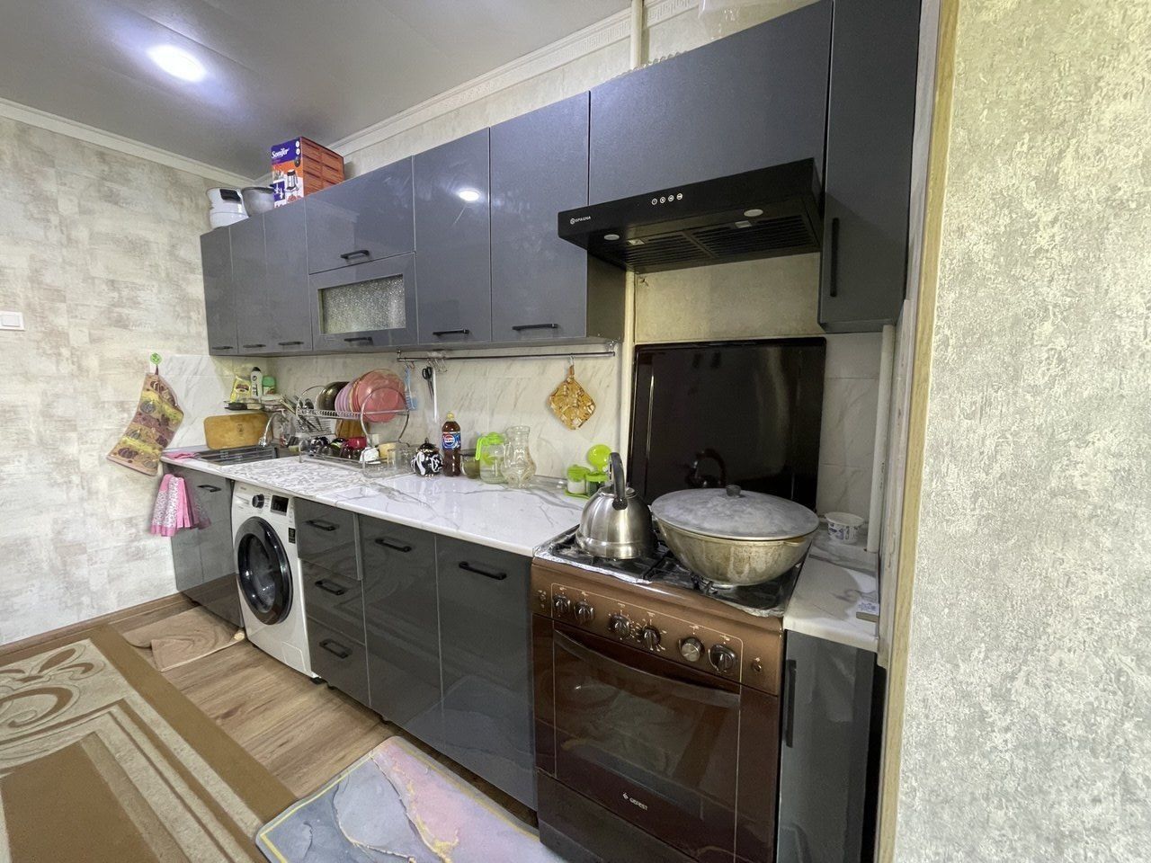 Продаётся своя 4х комнатная квартира в центре за 145 000$