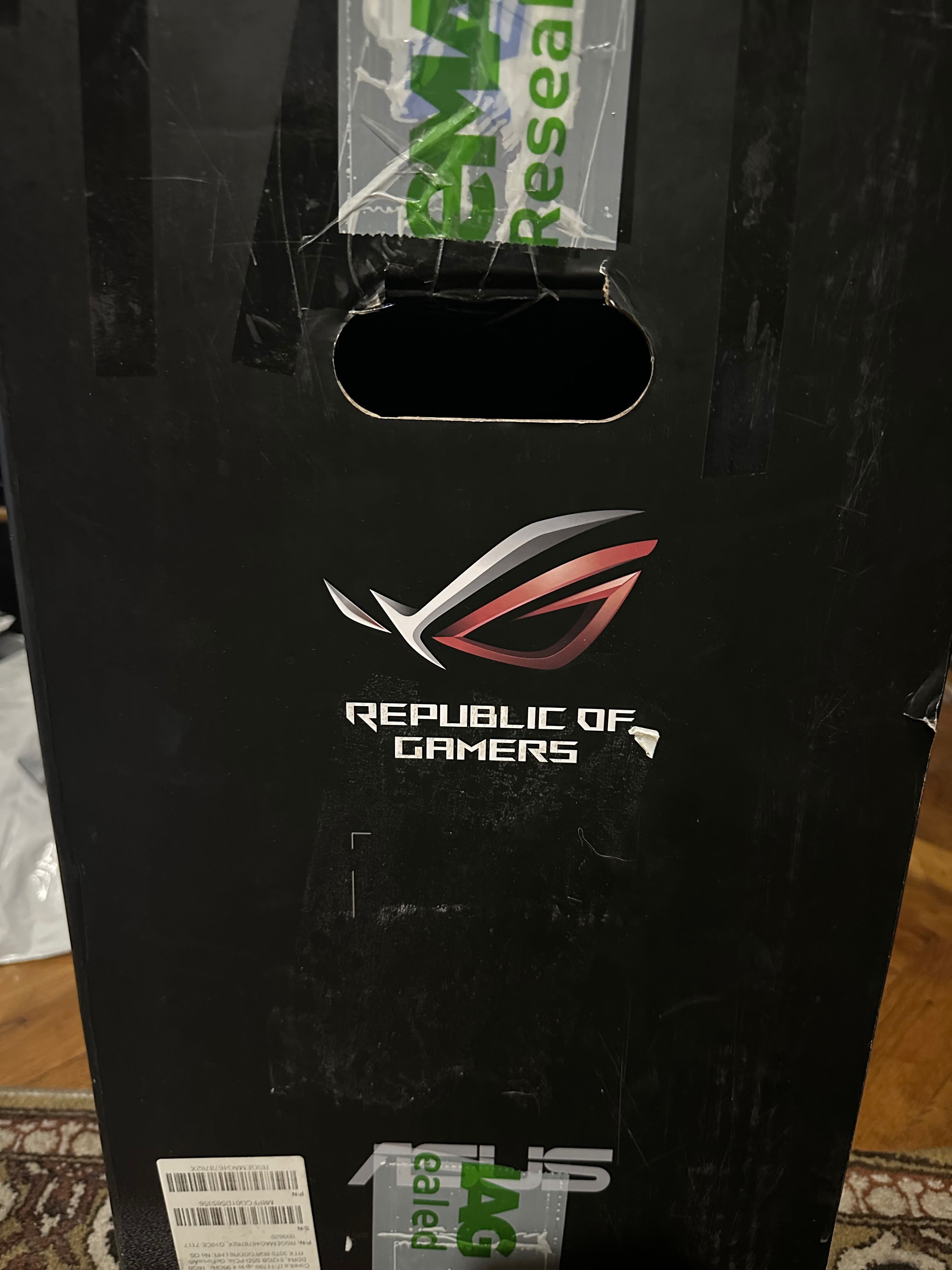 Геймърски компютър Asus ROG Strix G10CE rtx3070 , i7-11700f , 32gb ram