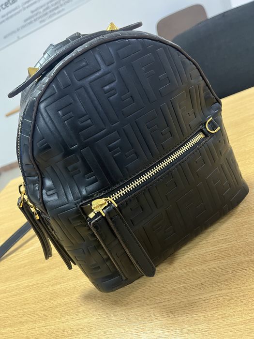 Geanta - rucsac Fendi