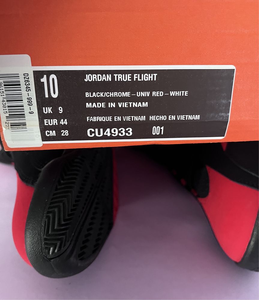Air Jordan True Flight "Black University Red" marimea 44