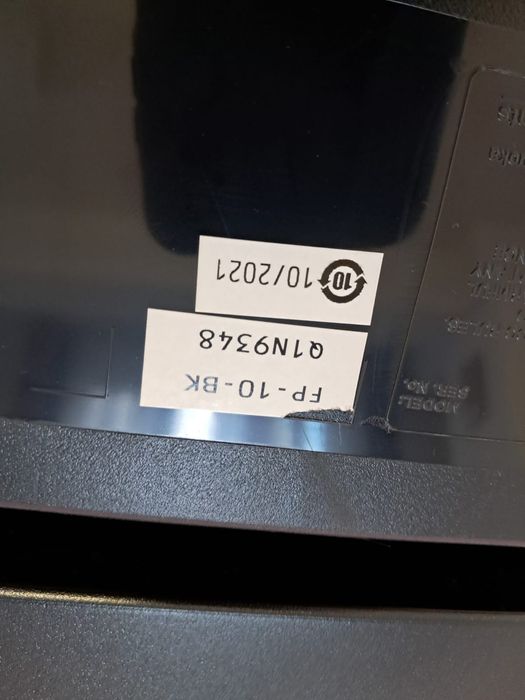 Vând pian electronic marca Roland