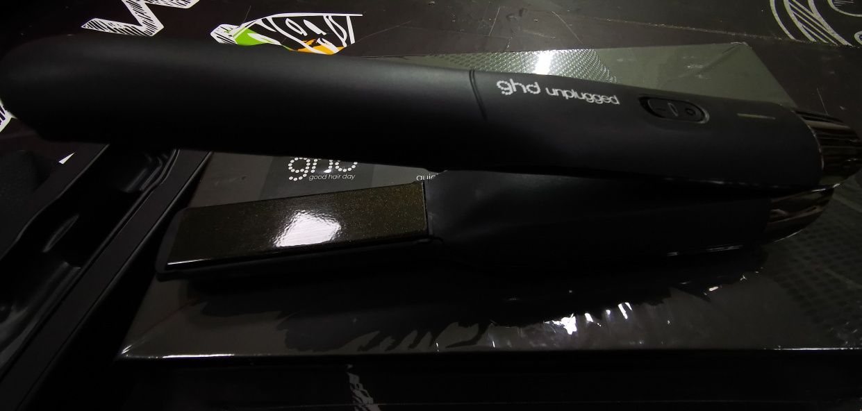 ghd Unplugged Styler Black - Безжична преса за коса, чисто нова